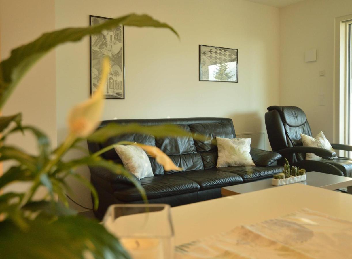 Family Apartment Julia Termeno Bagian luar foto